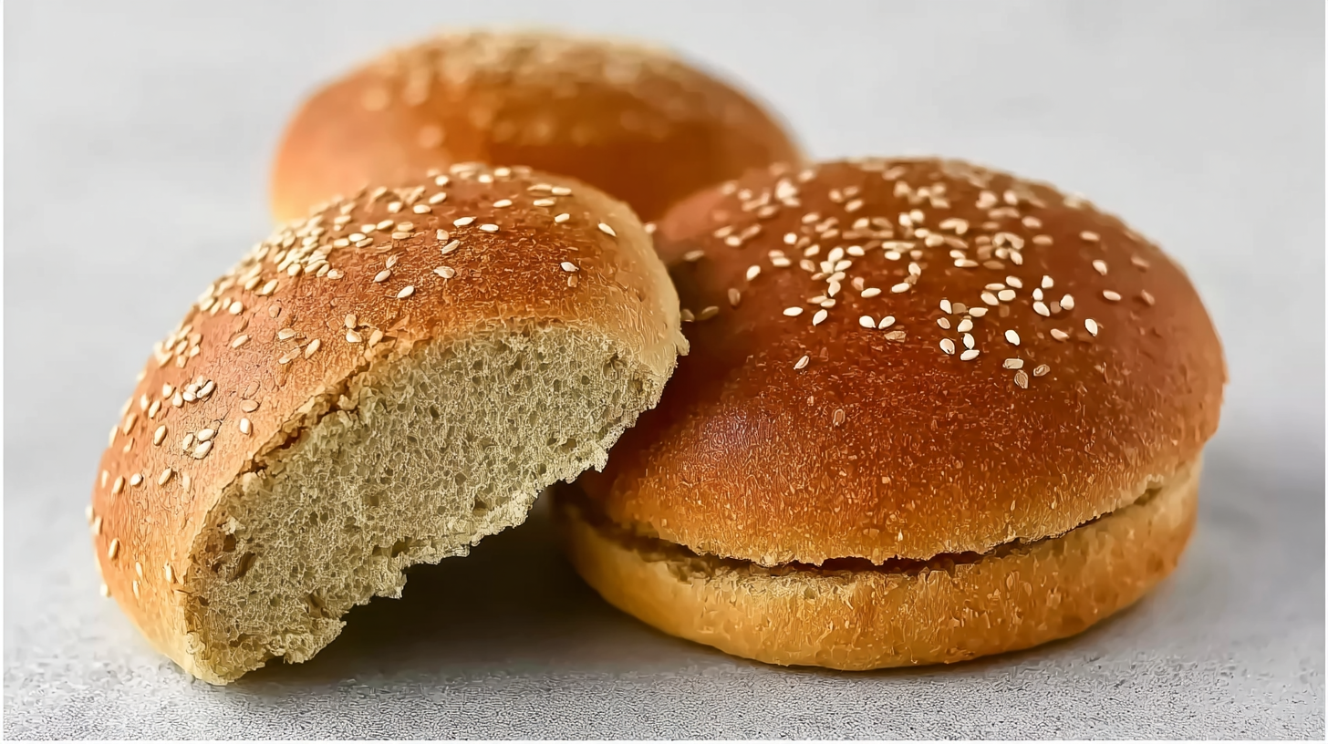 Pain à hamburger kéto, buns cétogènes à base de farine d'amande et aux graines de sésame